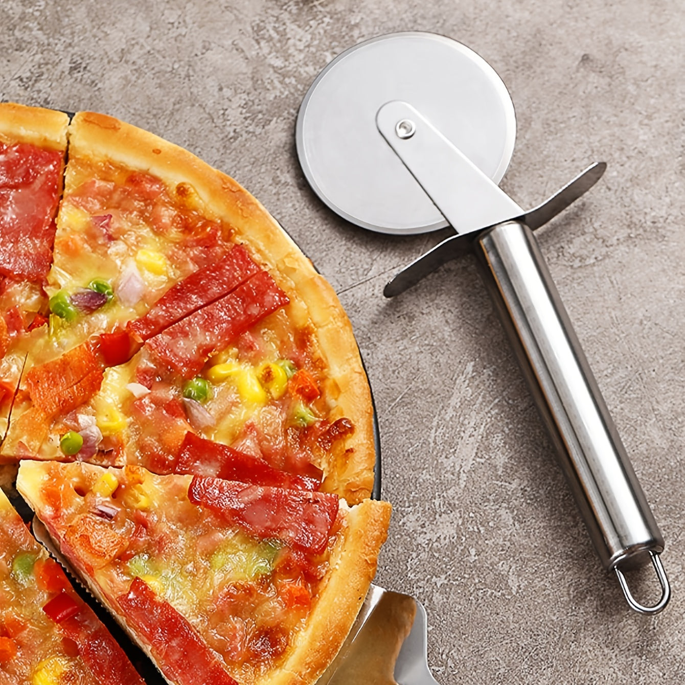 Ruota per Pizza in Acciaio Inossidabile – Utensile da Cucina Efficiente e Stile per Fette Perfette