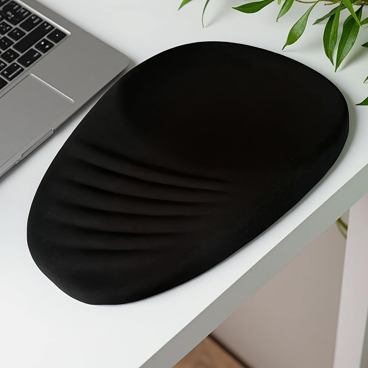 ComfortGrip Mouse Pad Ergonomica – Supporto e Grip per Ogni Giorno di Lavoro