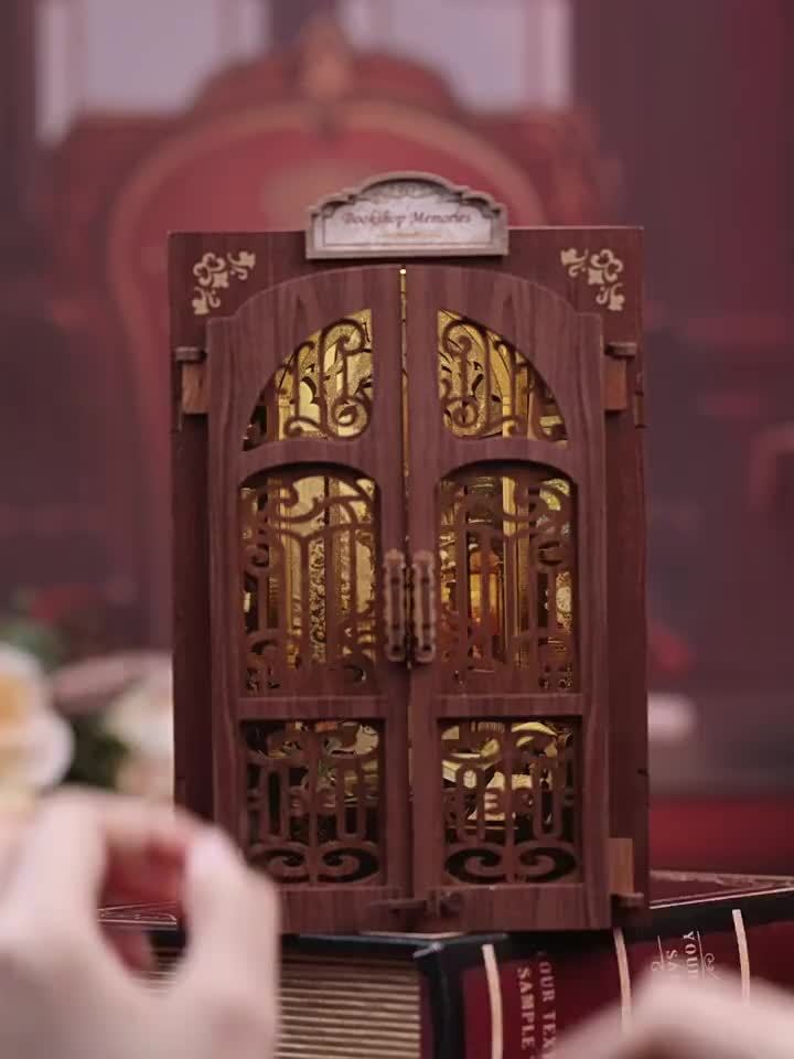 Negozio di Libri Miniatura di Gufo Fai-da-te – Kit in Legno 3D con Illuminazione per Decorazione Creativa