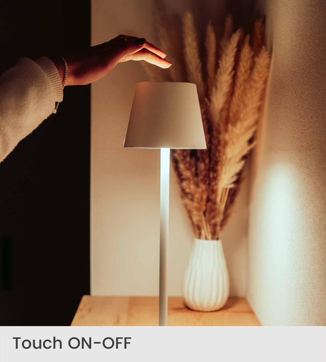 Lampada da Tavolo LumiTouch – LED Dimmerabile con Controllo Touch