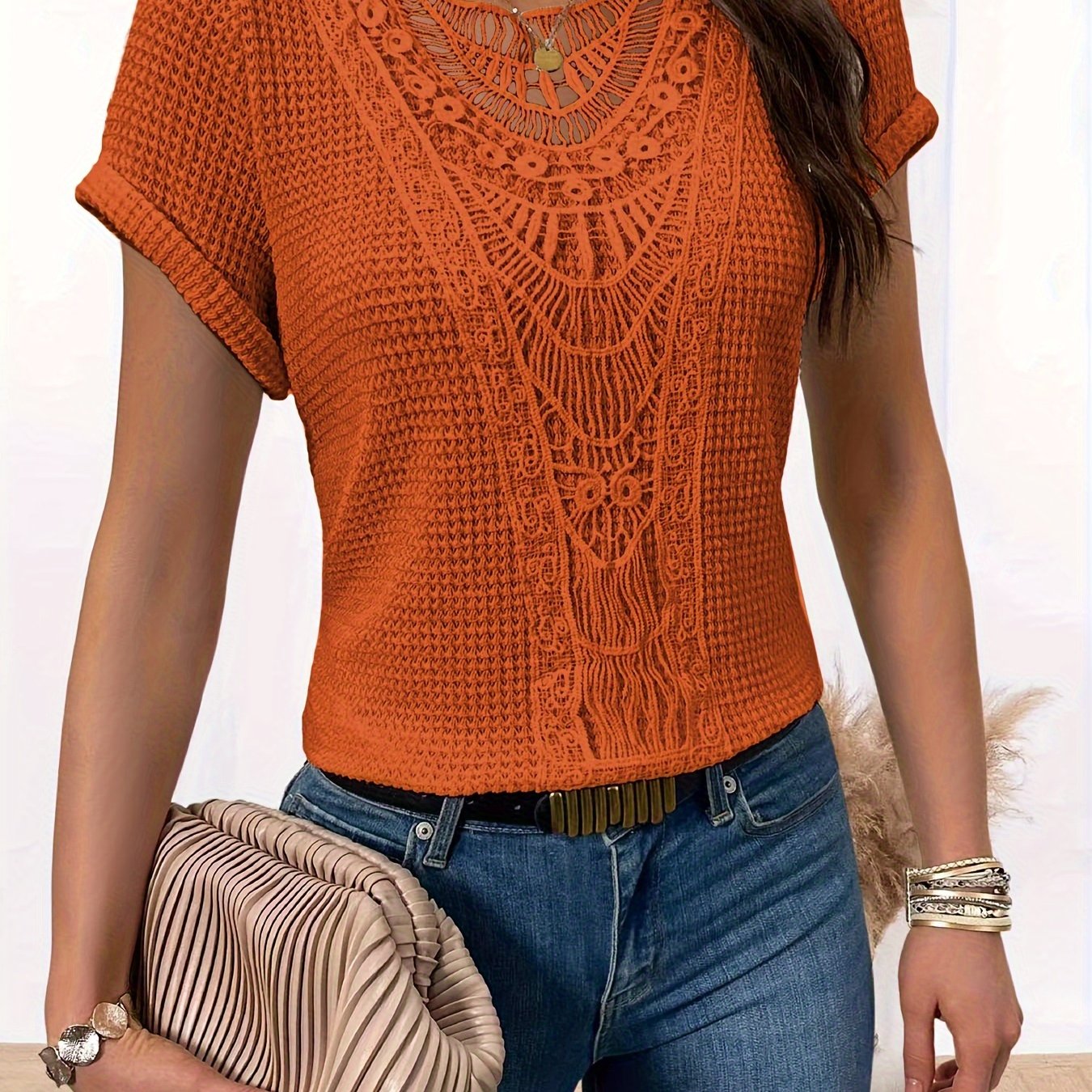 T-shirt Casual da Donna con Pizzo - Comfort ed Eleganza