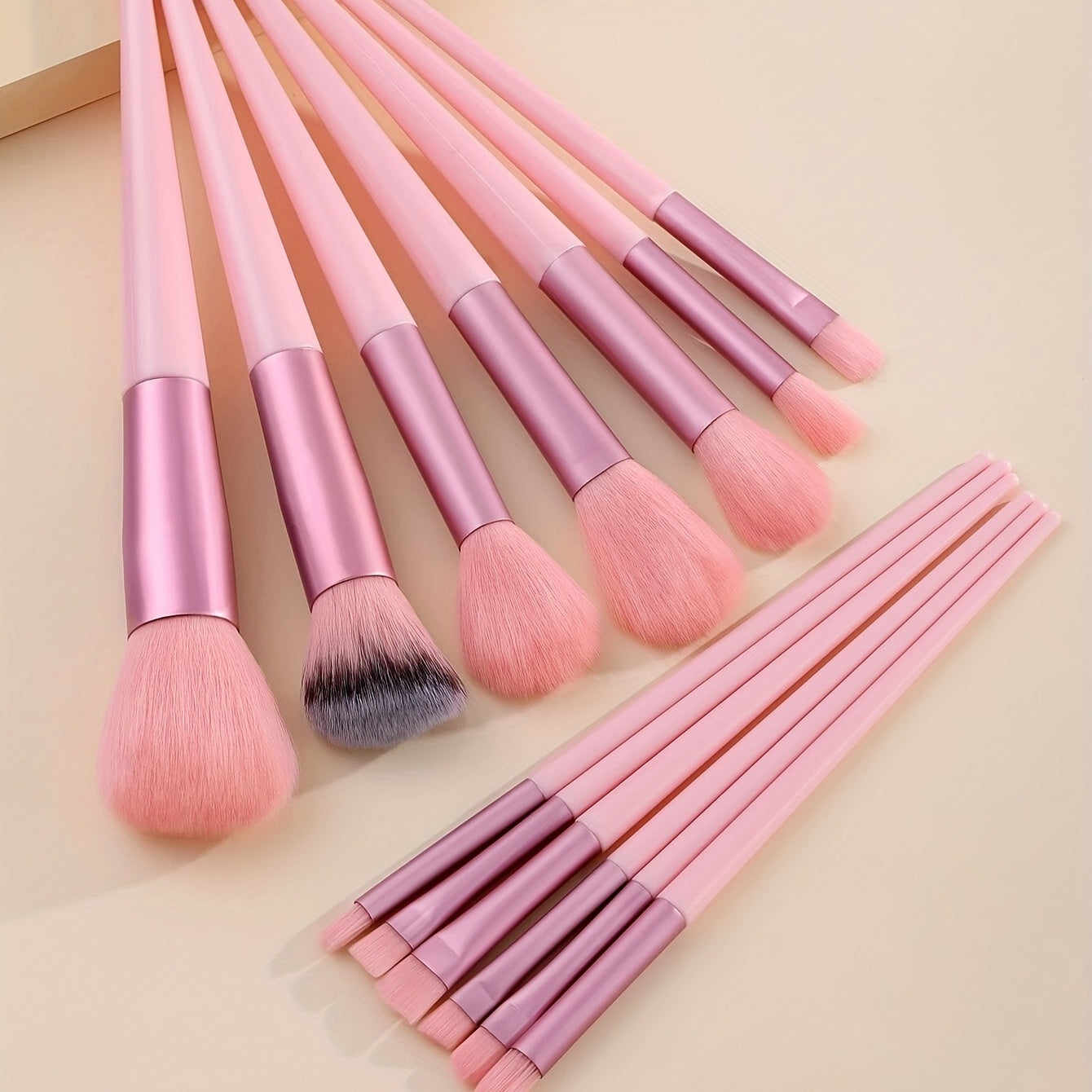 Set di Pennelli Make-up Fluffé - Un Regalo Perfetto per la Festa della Mamma