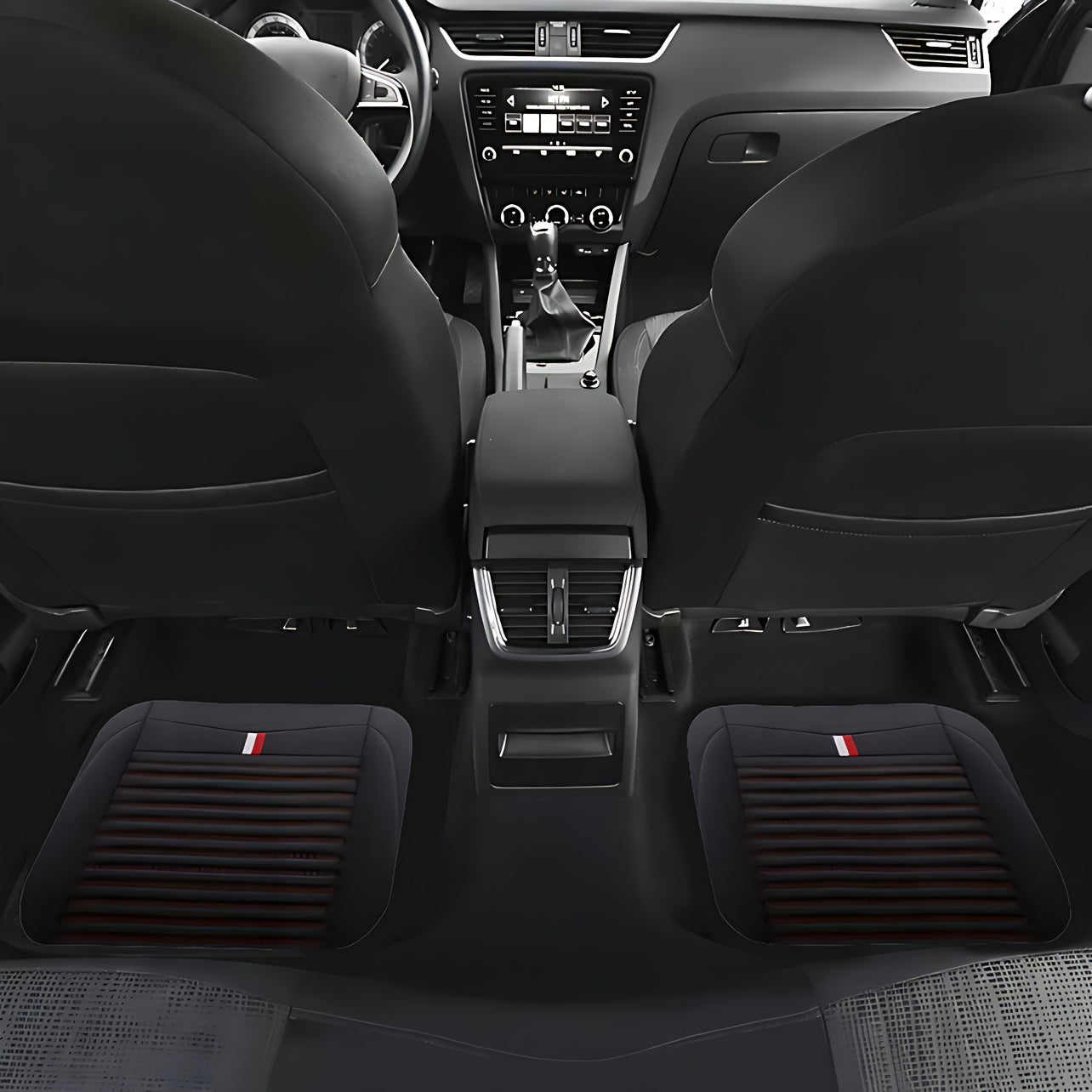 Set di 4 Tappetini per Auto Striati – Antiscivolo e Resistente alle Macchie per Tutte le Stagioni