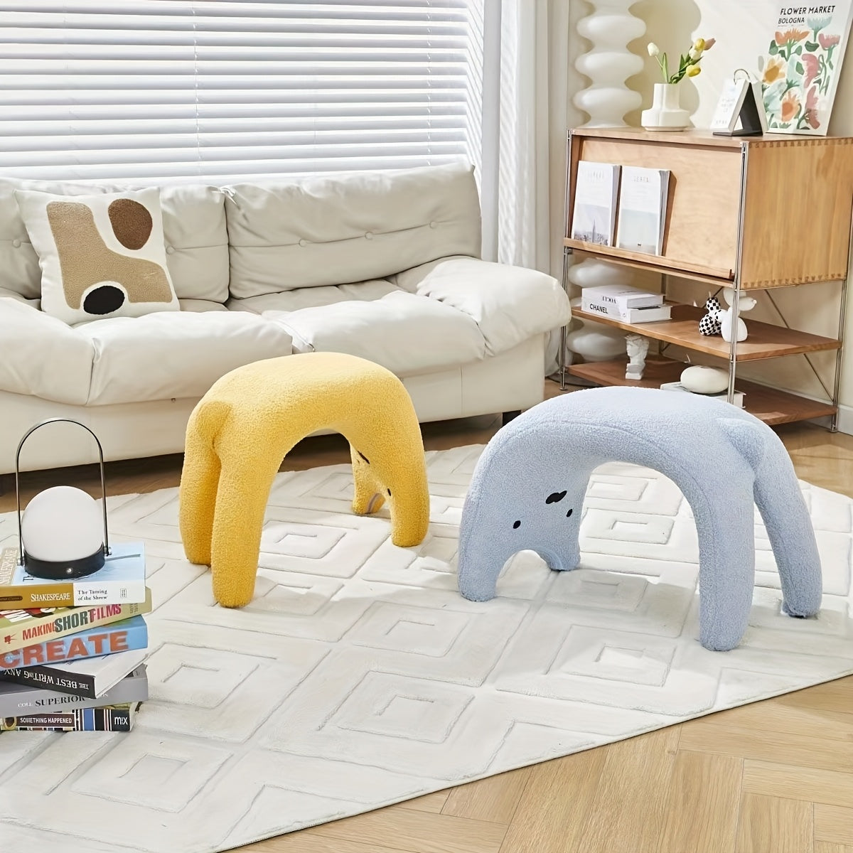Pouf in Peluche a Forma di Gatto – Design Accogliente e Funzionale