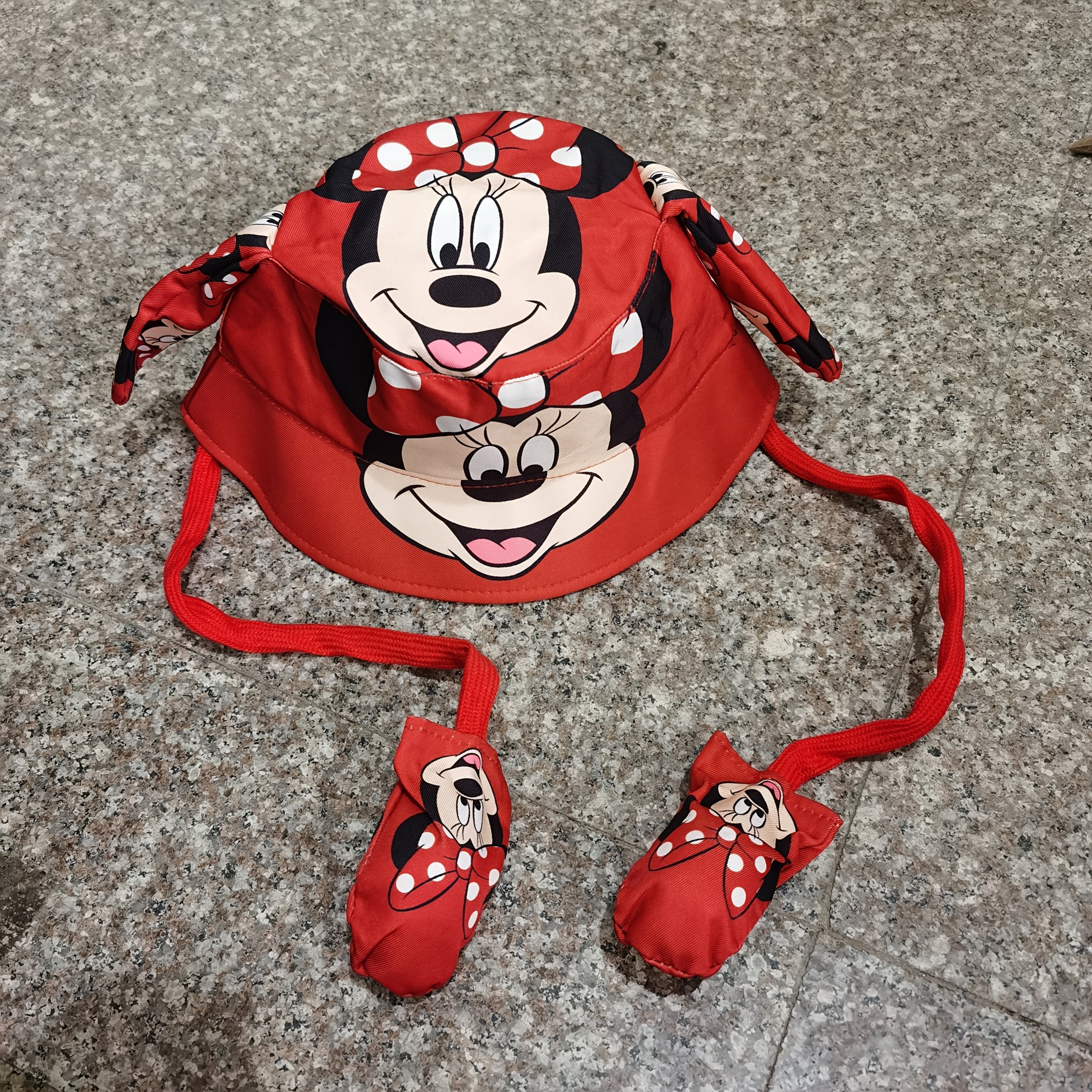 Cappello da Pescatore con Orecchie Mobili per Bambini – Design Carino di Stitch