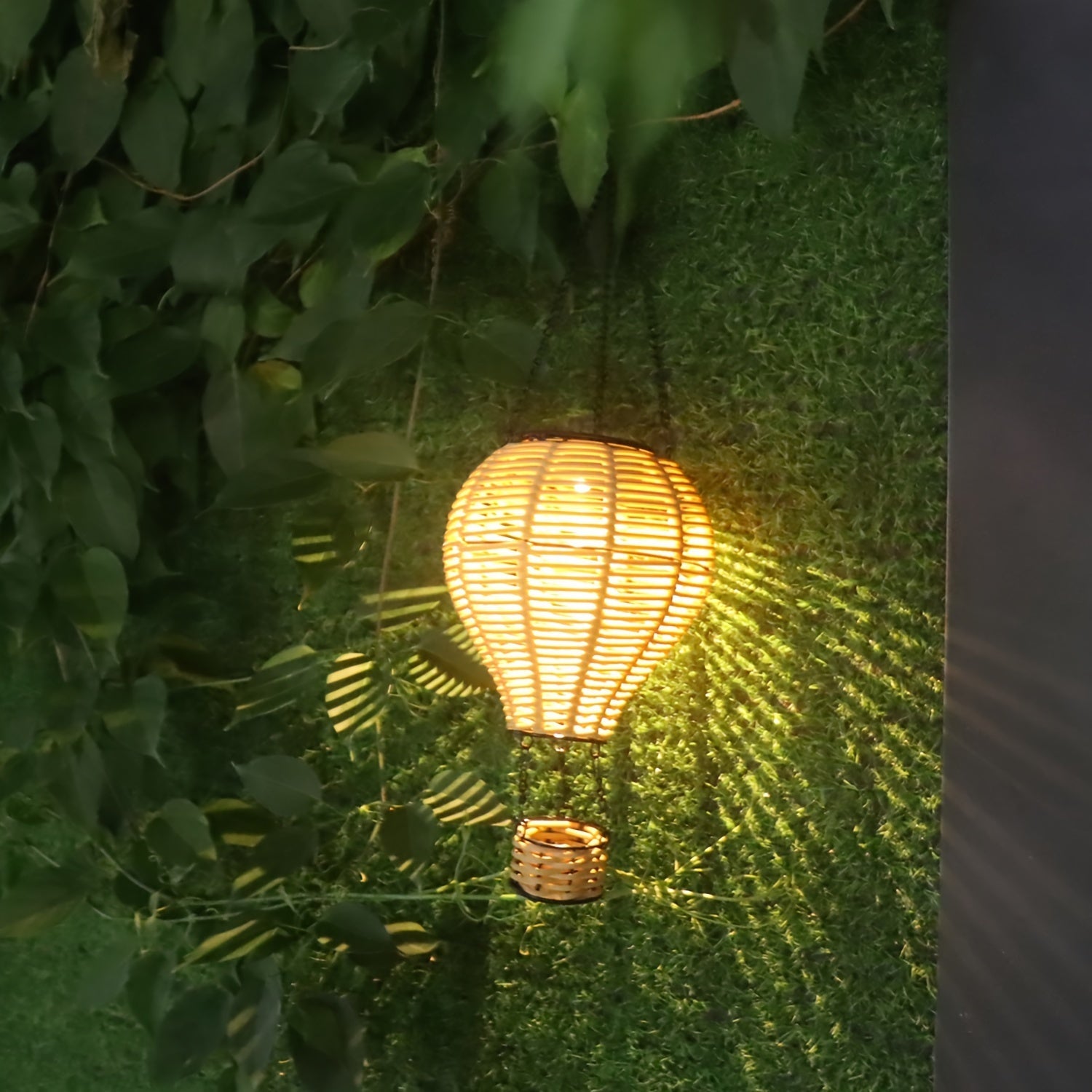 Lampada da Giardino a Forma di Mongolfiera - Per Serate Magiche nel Tuo Giardino