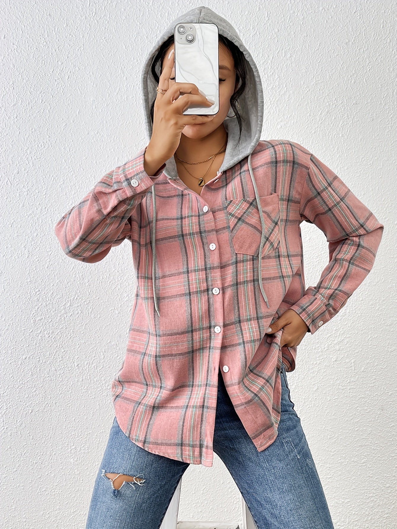 Camicia Leggera a Quadri con Cappuccio – Casual e Confortevole per Primavera e Estate