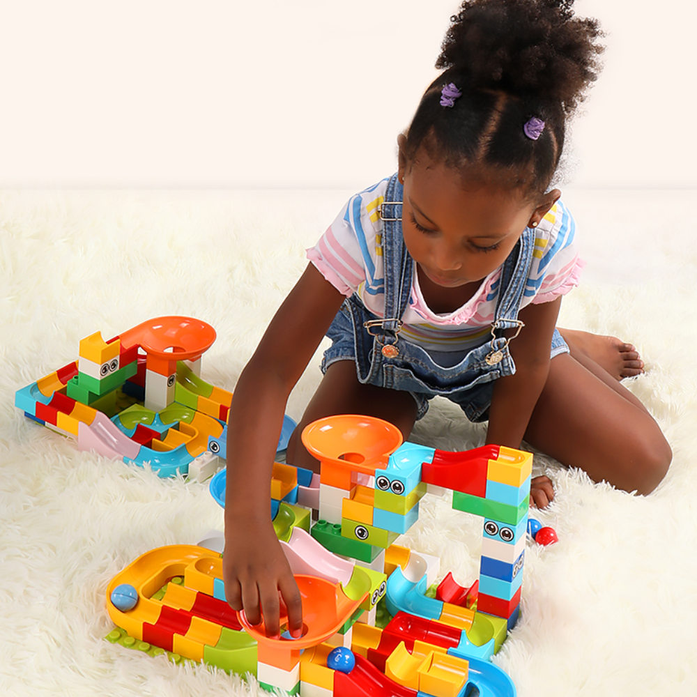 MarbleMaster Pista - Costruisci e Corri con Stile