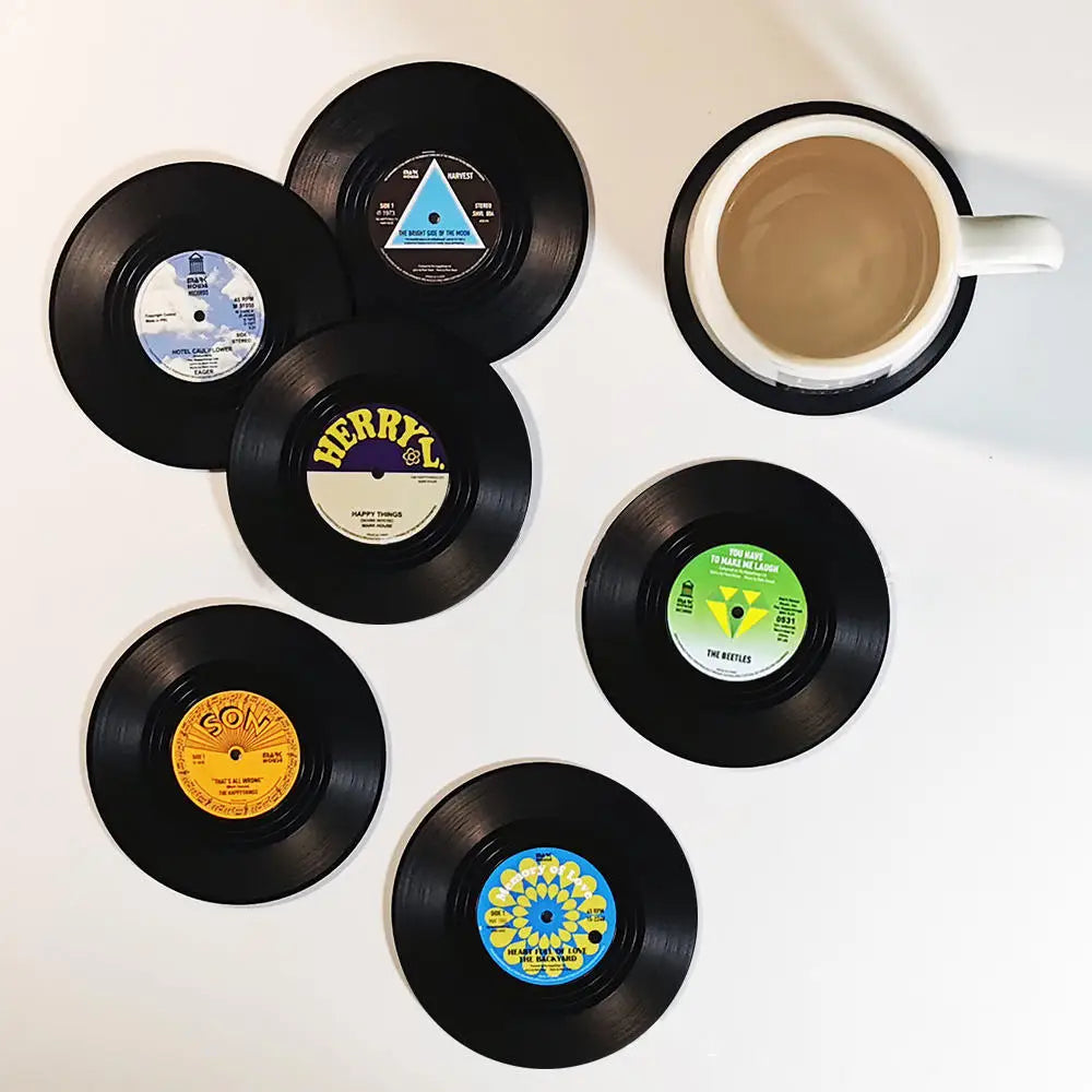 Set di Sottobicchieri in Vinile Retro - Proteggi i Tuoi Mobili con Stile Musicale