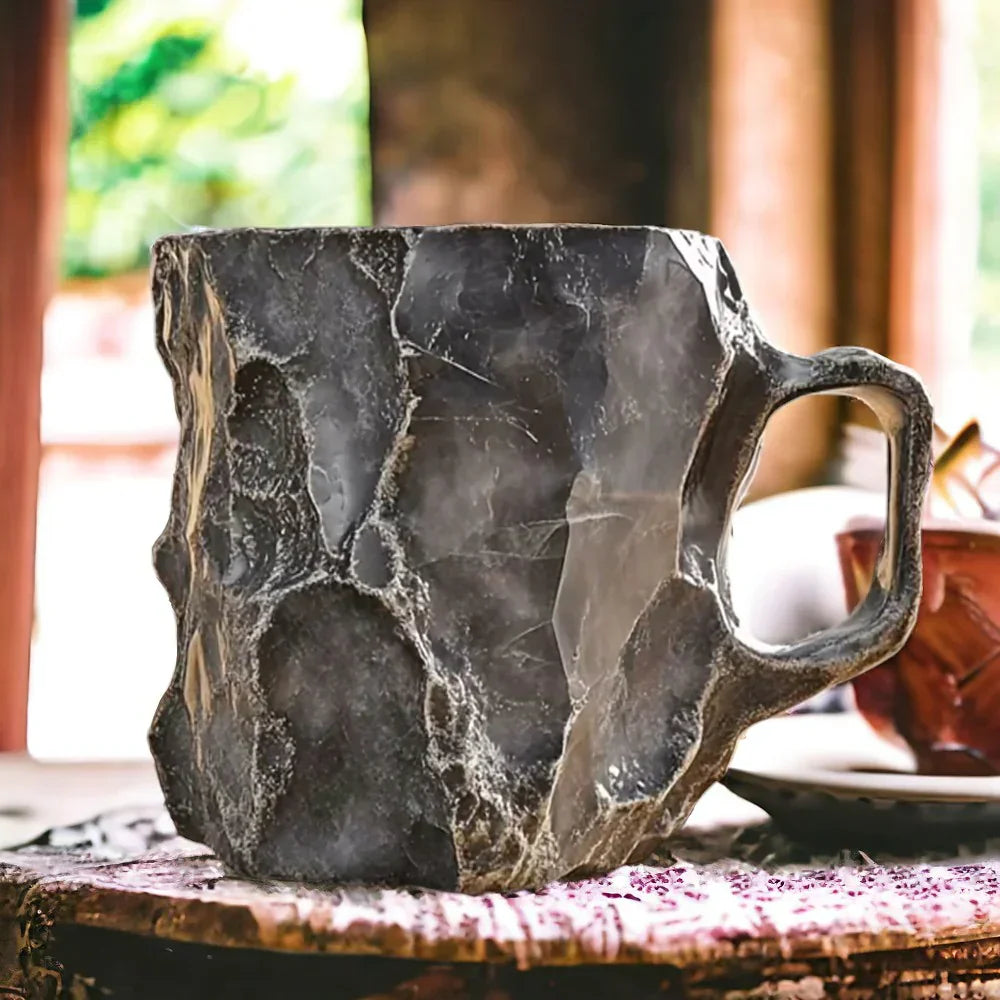 Magnifica Tazza di Pietra Fatta a Mano – Design Unico in Cristallo per un'Esperienza di Bevuta Incantevole