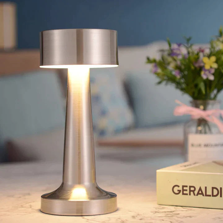 AuraLux Lampada da Tavolo – Moderna, Minimalista e Dimmerabile