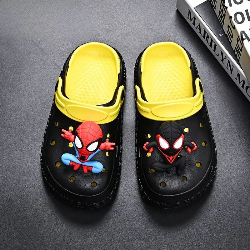 Pantofole per Bambini di Spider-Man - Confortevoli e Giocose per il Divertimento Estivo