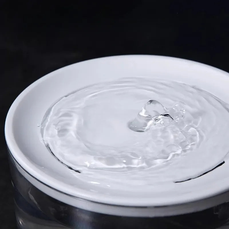 Fontanella Automatica Circolante per Animali Domestici - Idratazione Elegante e Silenziosa