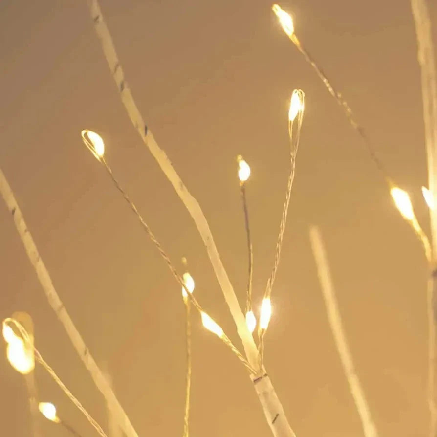 Albero Illuminato Atmosferico - Per un'Ambiente Accogliente e Calda