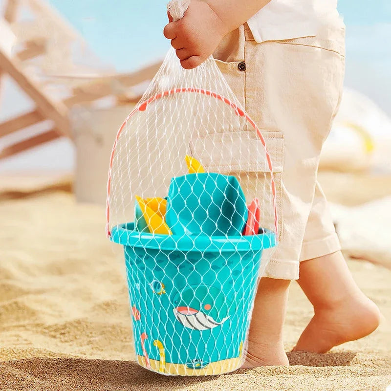 Set di Giocattoli da Spiaggia per Bambini – Secchio, Pala, Bottiglia d'Acqua e Altro per Divertimento Estivo