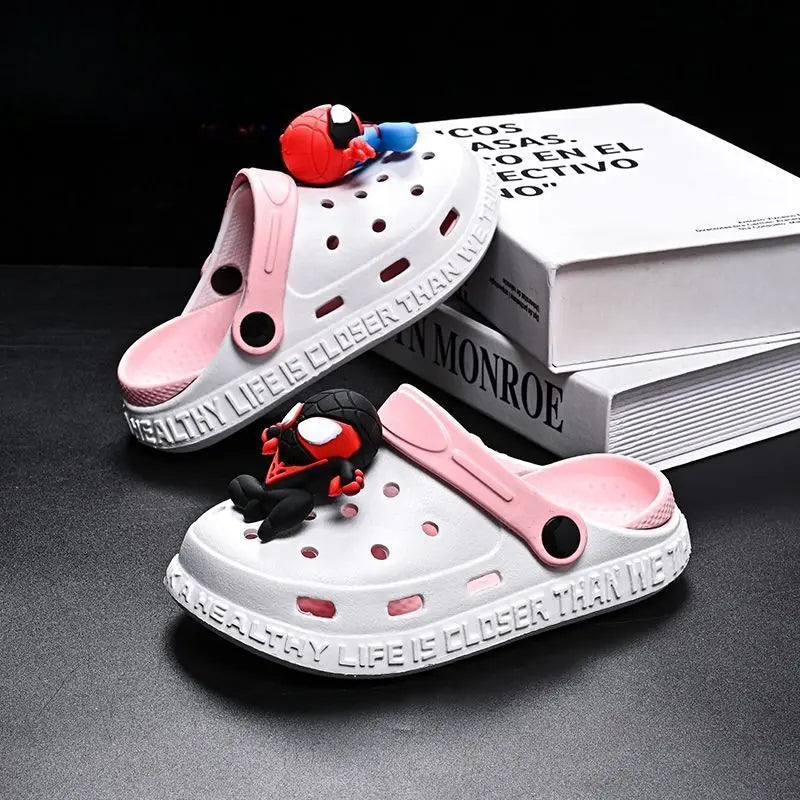 Pantofole per Bambini di Spider-Man - Confortevoli e Giocose per il Divertimento Estivo