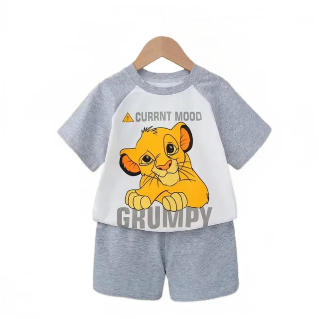 Completo Estivo per Bambini – T-shirt e Pantaloni Corti con Stampa di Topolino