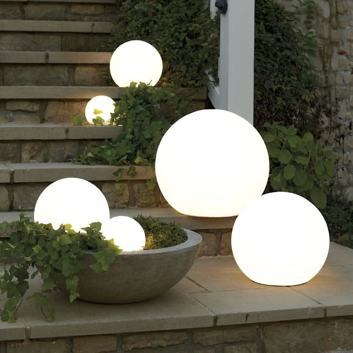 Lampada da Giardino Sferica con Luce Colorata – Lampada a Sfera LED per Interni ed Esterni