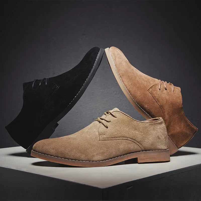 Eleganza Classica in Suede Oxford – Comfort e Classe per Uomini