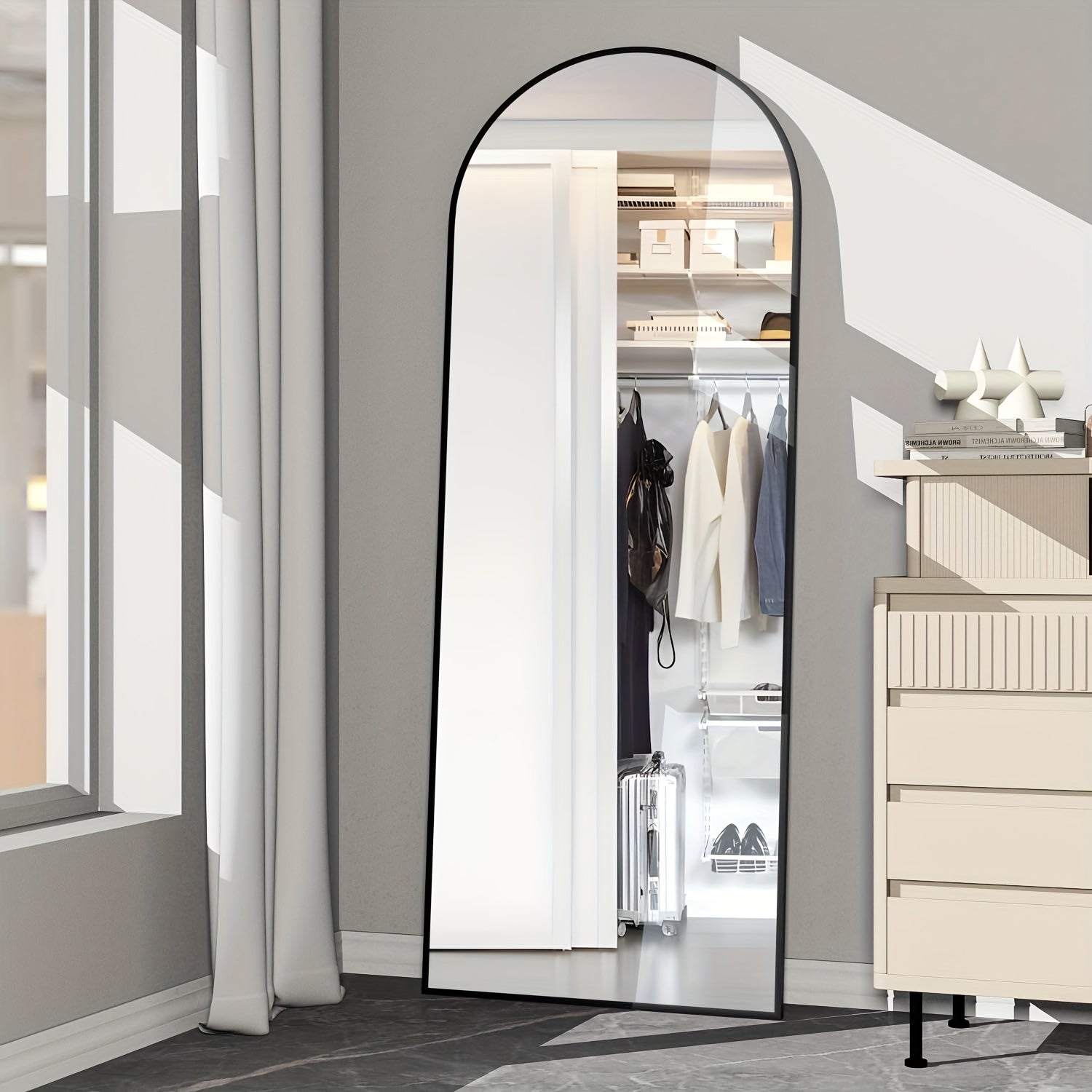 Specchio a Piena Lunghezza Curvo – Elegante e Funzionale