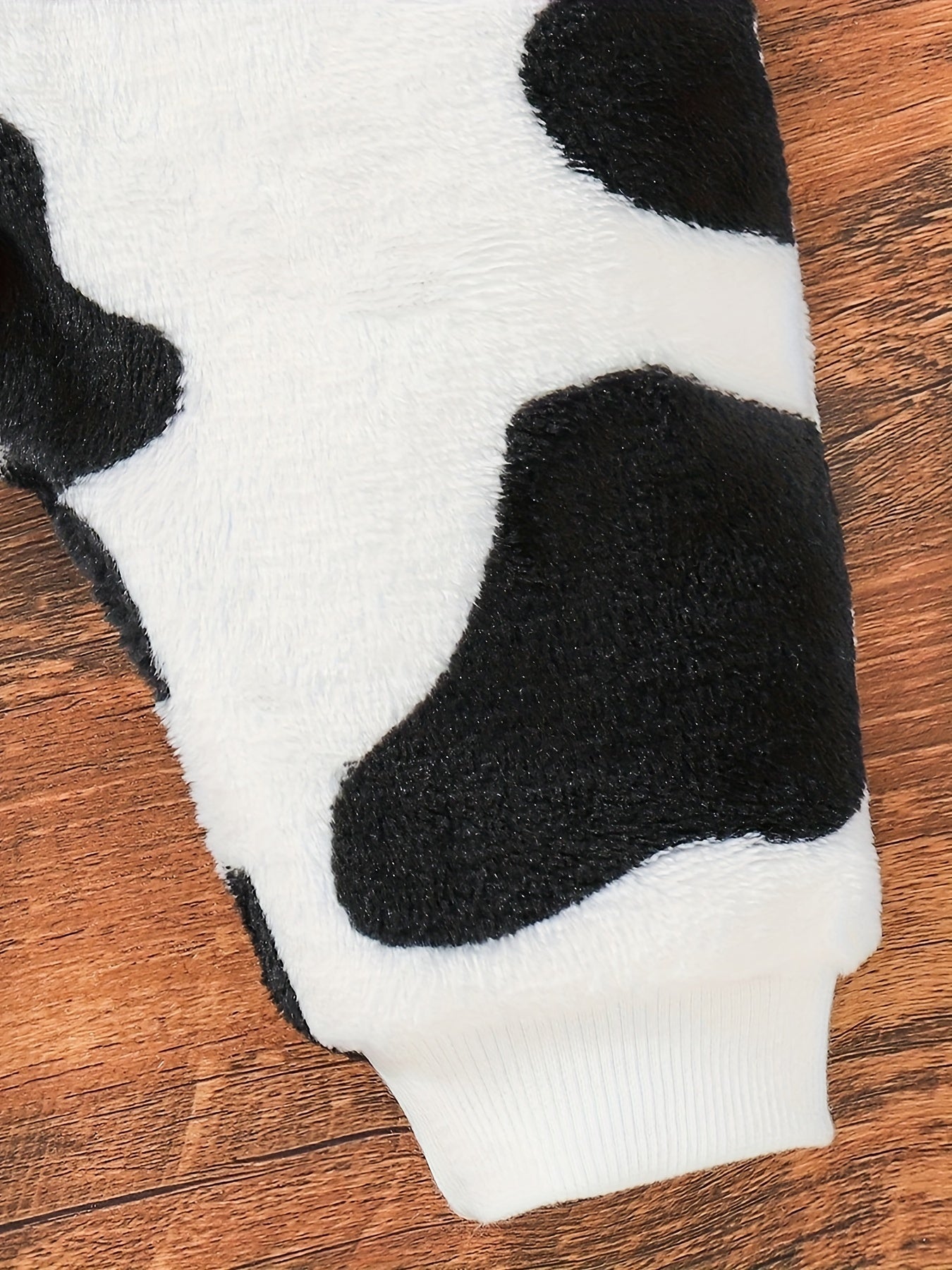 Romper per Bambini con Stampa di Mucca – Inclusa Cappello per Autunno e Inverno