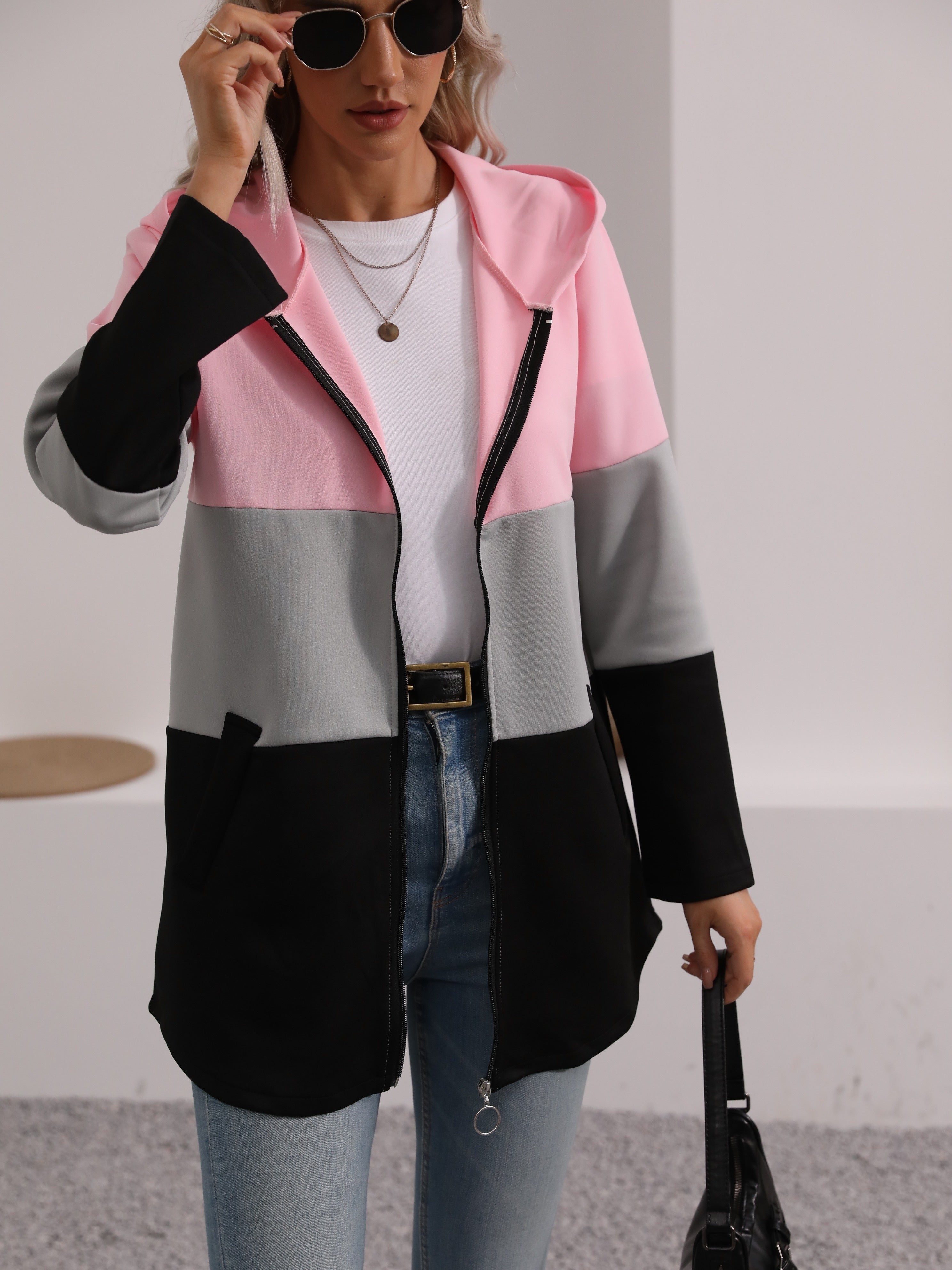 Giacca con Cappuccio a Zip in Color Block – Elegante e Confortevole per Outfit Casual