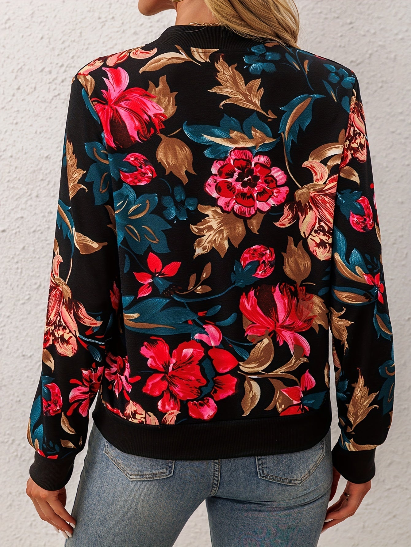 Elegante Giacca Bomber con Fiori – Trendy e Confortevole per Primavera e Autunno
