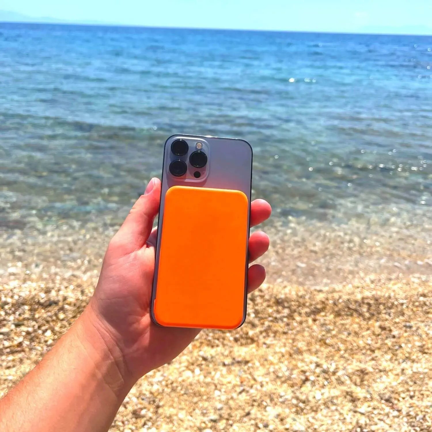 MagBoost SnapCharger – Powerbank Magnetica Slim per Viaggi