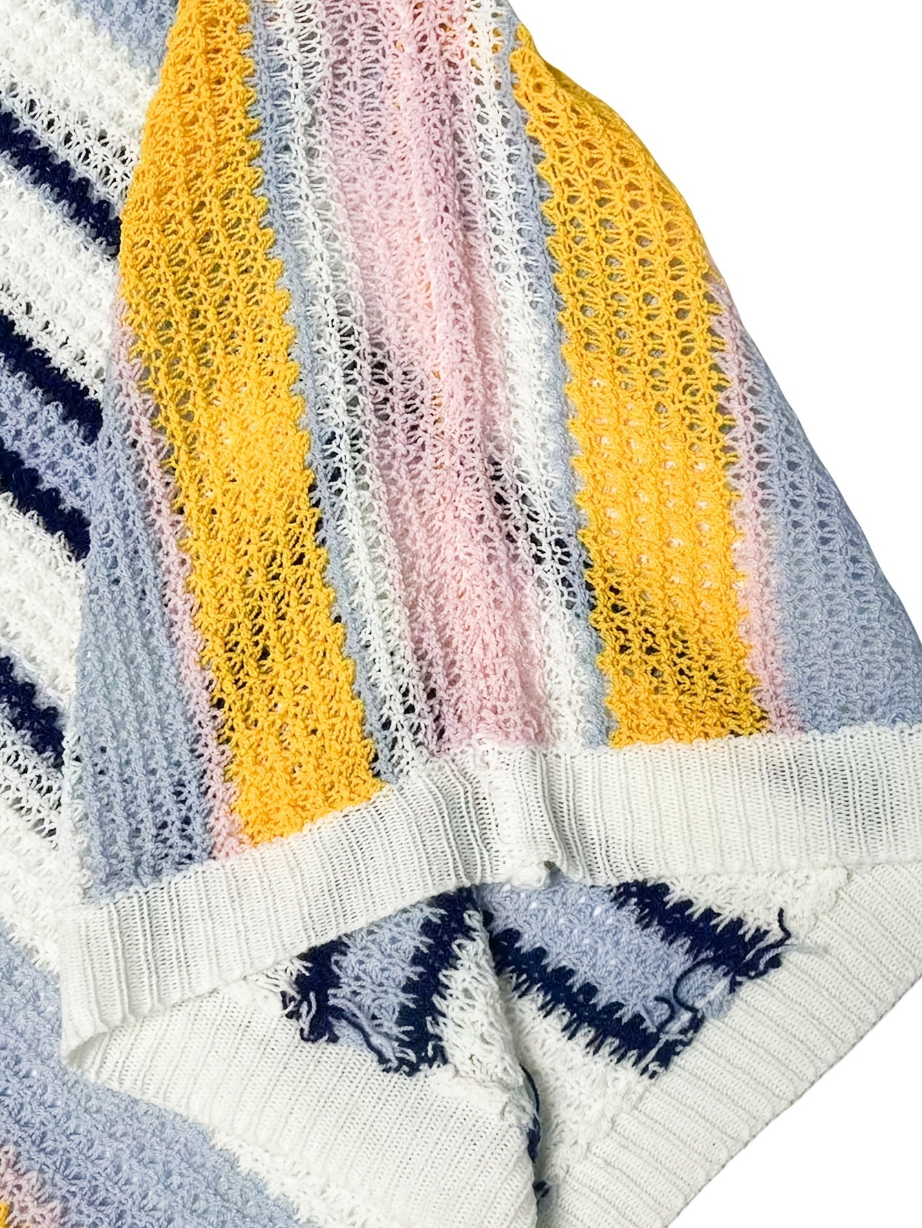 Maglione a Righe Casual – Confortevole e Leggero