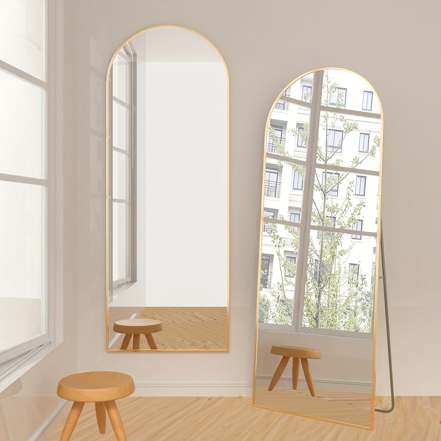 Specchio a Piena Lunghezza Curvo – Elegante e Funzionale