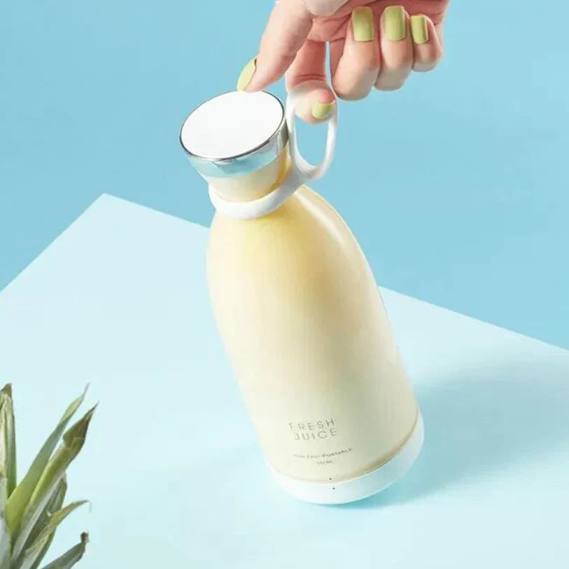 BlendPro - Frullatore Compatto e Portatile per Smoothie