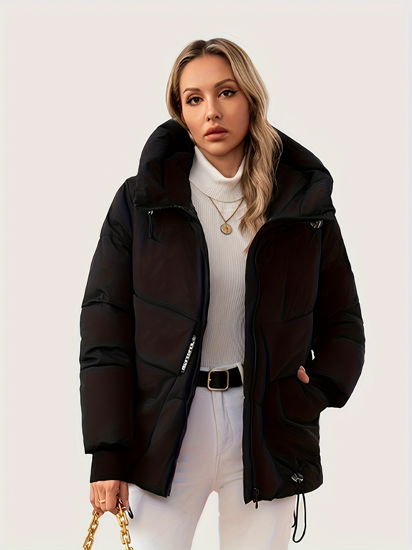 Giacca Invernale Moderna con Cappuccio Regolabile e Vita – Design Imbottito per Massima Calore e Comfort