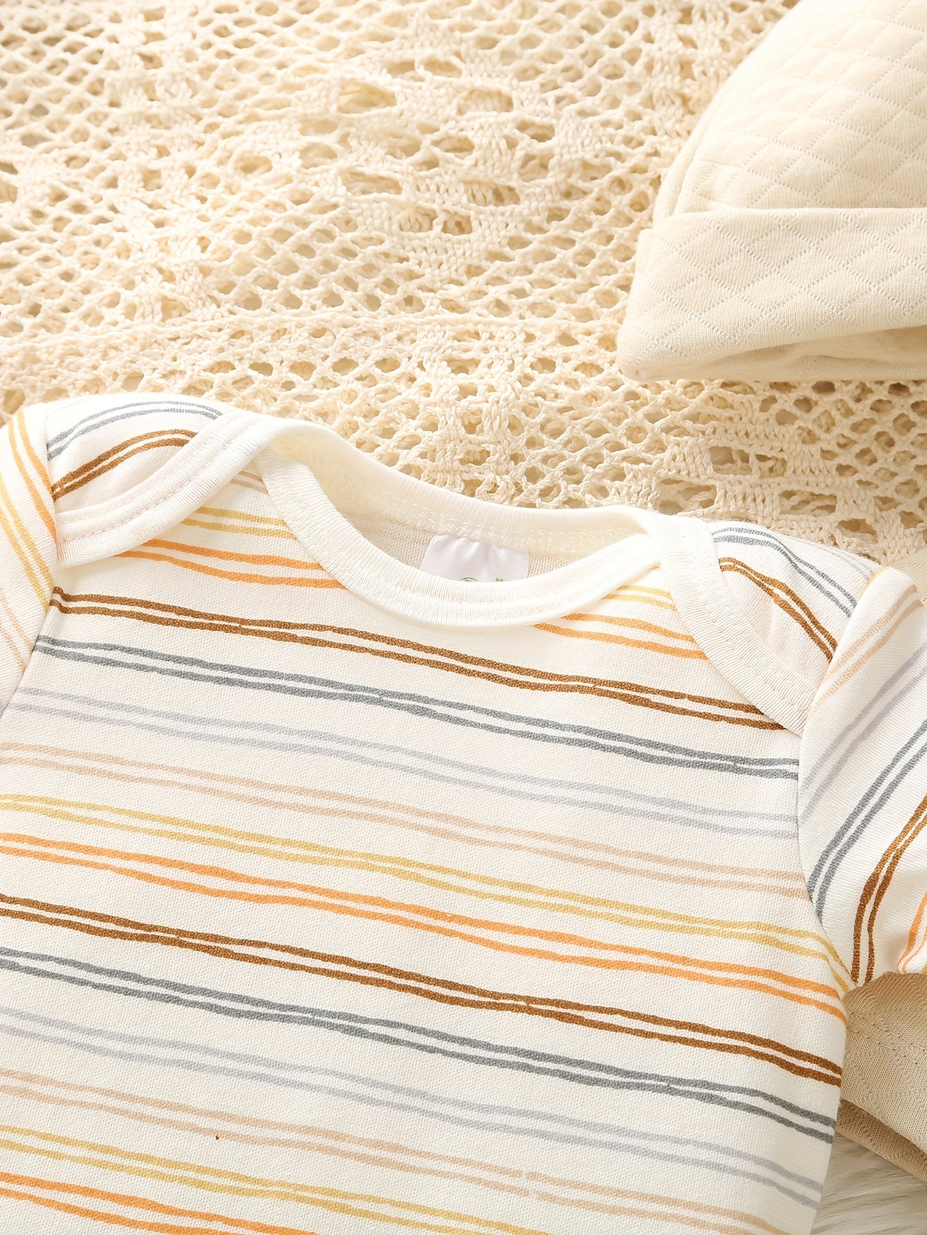 Set per Bambini di 4 Pezzi – Perfetto per Avventure all'Aperto in Autunno e Inverno