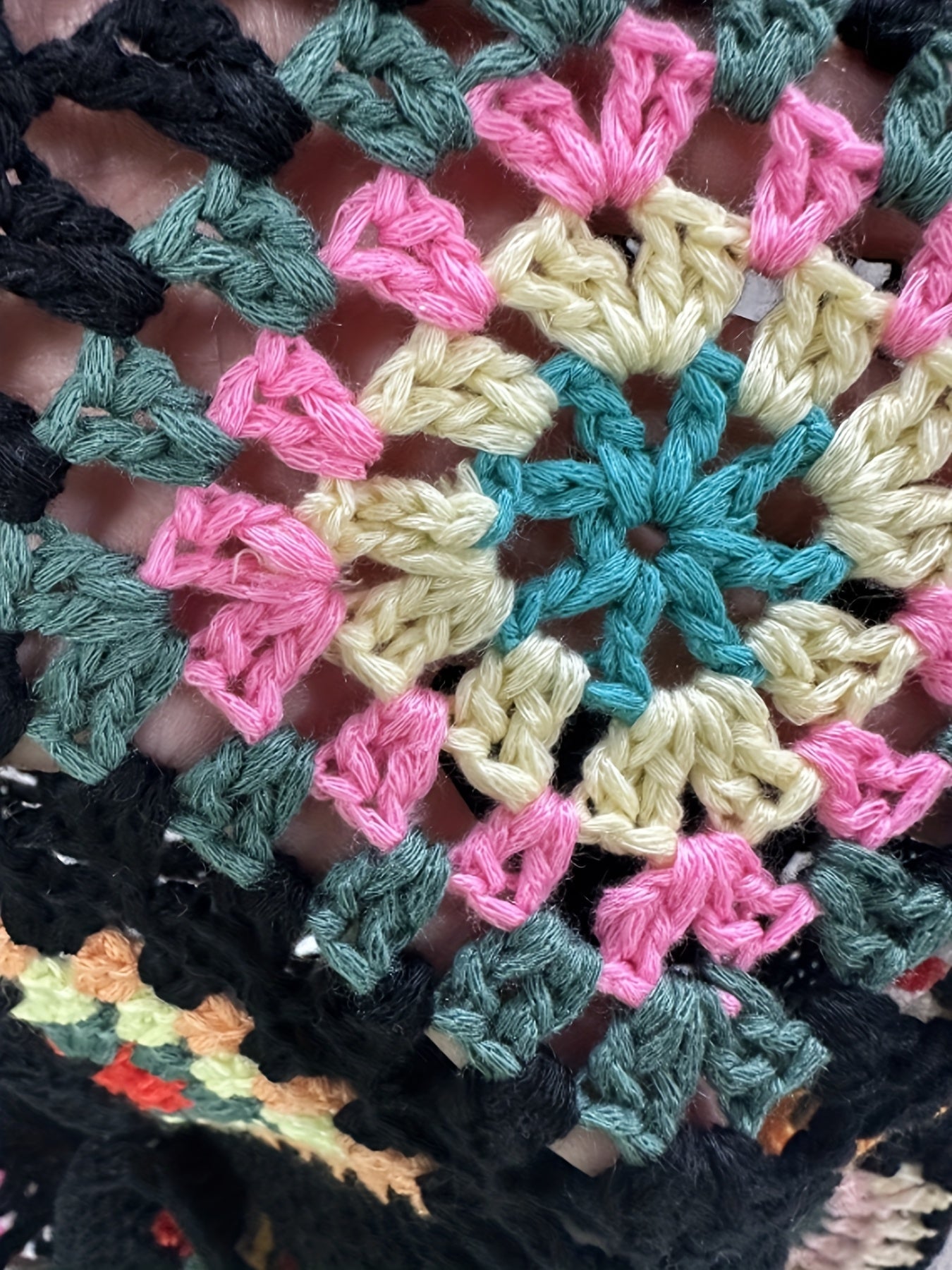 Abito all'Uncinetto Bohemien Fatto a Mano – Colorato e Confortevole