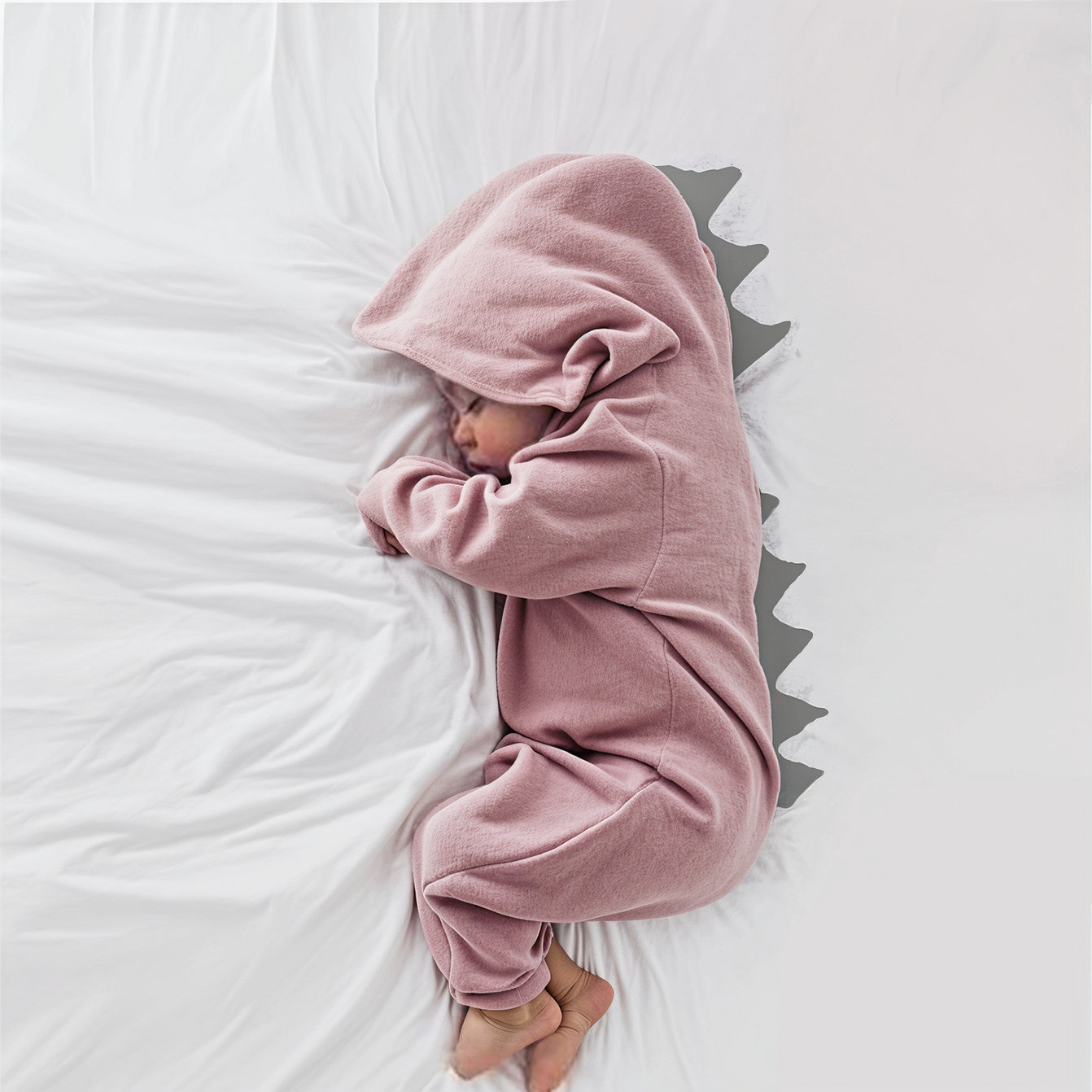 DinoBaby Tuta – Morbido Onesie con Cappuccio e Dettagli Giocosi sulla Schiena