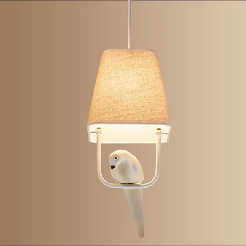 Lampada a sospensione con Uccello e Paralume in Lino – Design Accogliente e Unico