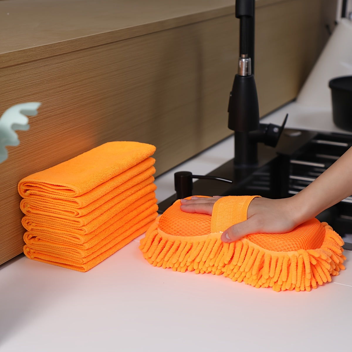 Set di Lavaggio Auto in Microfibra – Spugne e Asciugamani per Risultati Brillanti