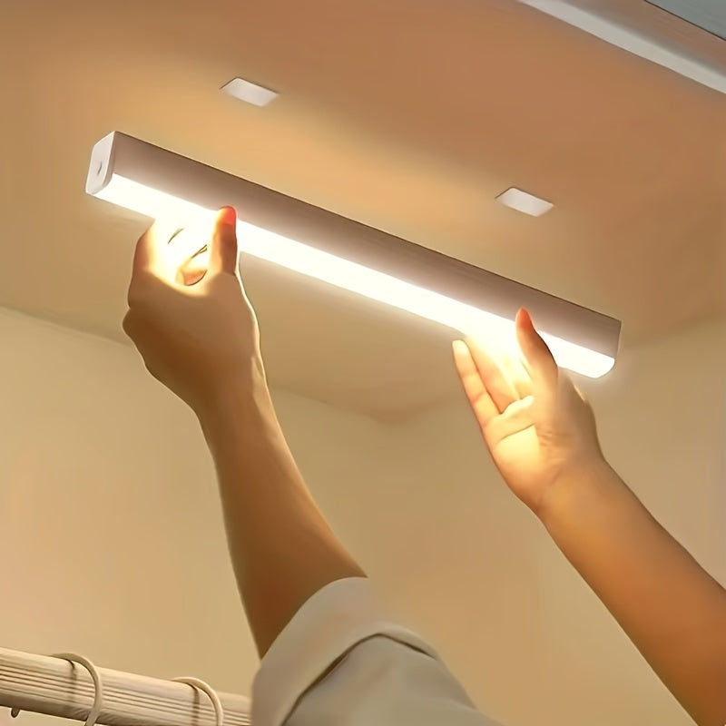 Illuminazione LED Sottopensile Intelligente con Sensore di Movimento – Senza Fili, Ricaricabile e Ultra Sottile