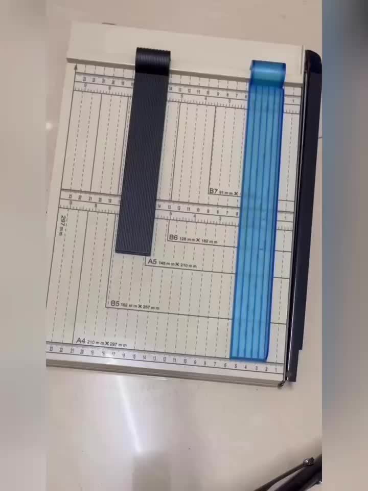 ProCut A4 Taglierina per Carta – Taglio Preciso in un Solo Movimento Fluido