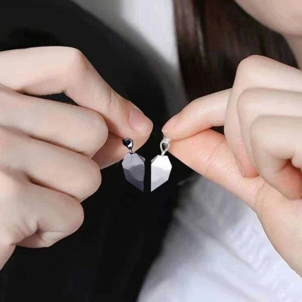 Collana a Cuore Connesso - Per Amore Indissolubile a San Valentino