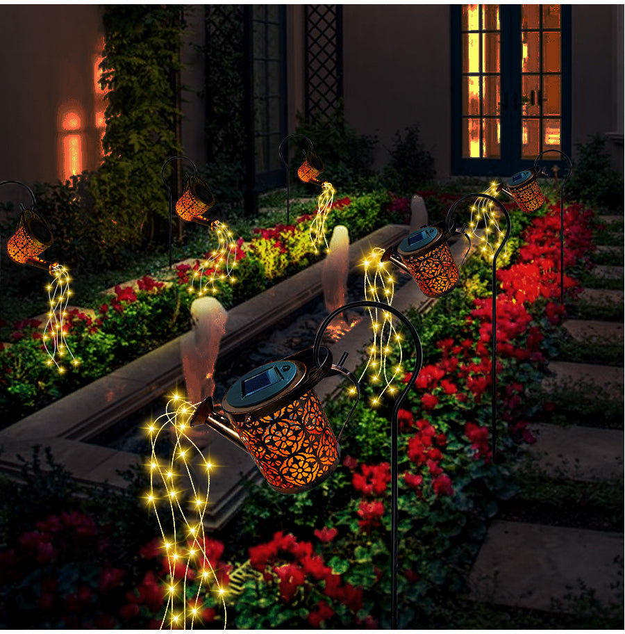 Lampada da Giardino a Forma di Annaffiatoio con Illuminazione a Spruzzo – Magica Illuminazione Esterna a Energia Solare