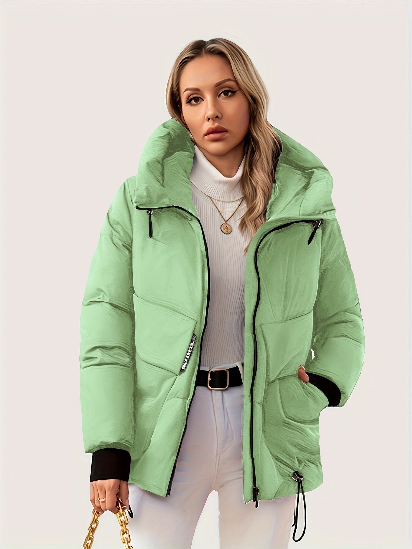 Giacca Invernale Moderna con Cappuccio Regolabile e Vita – Design Imbottito per Massima Calore e Comfort