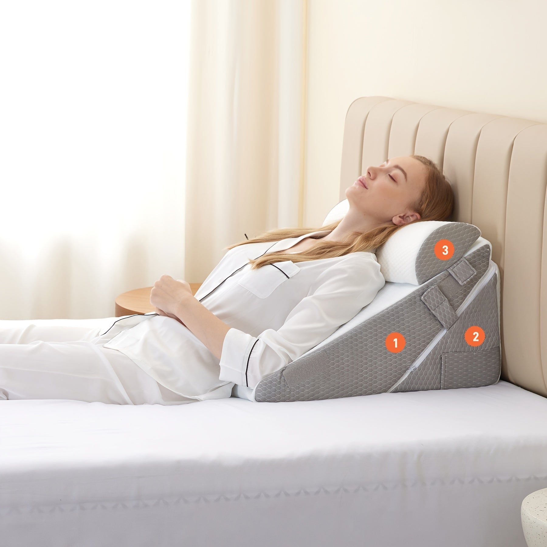 RelaxPlus Cuscino a Cuneo Regolabile – Comfort e Supporto durante il Recupero