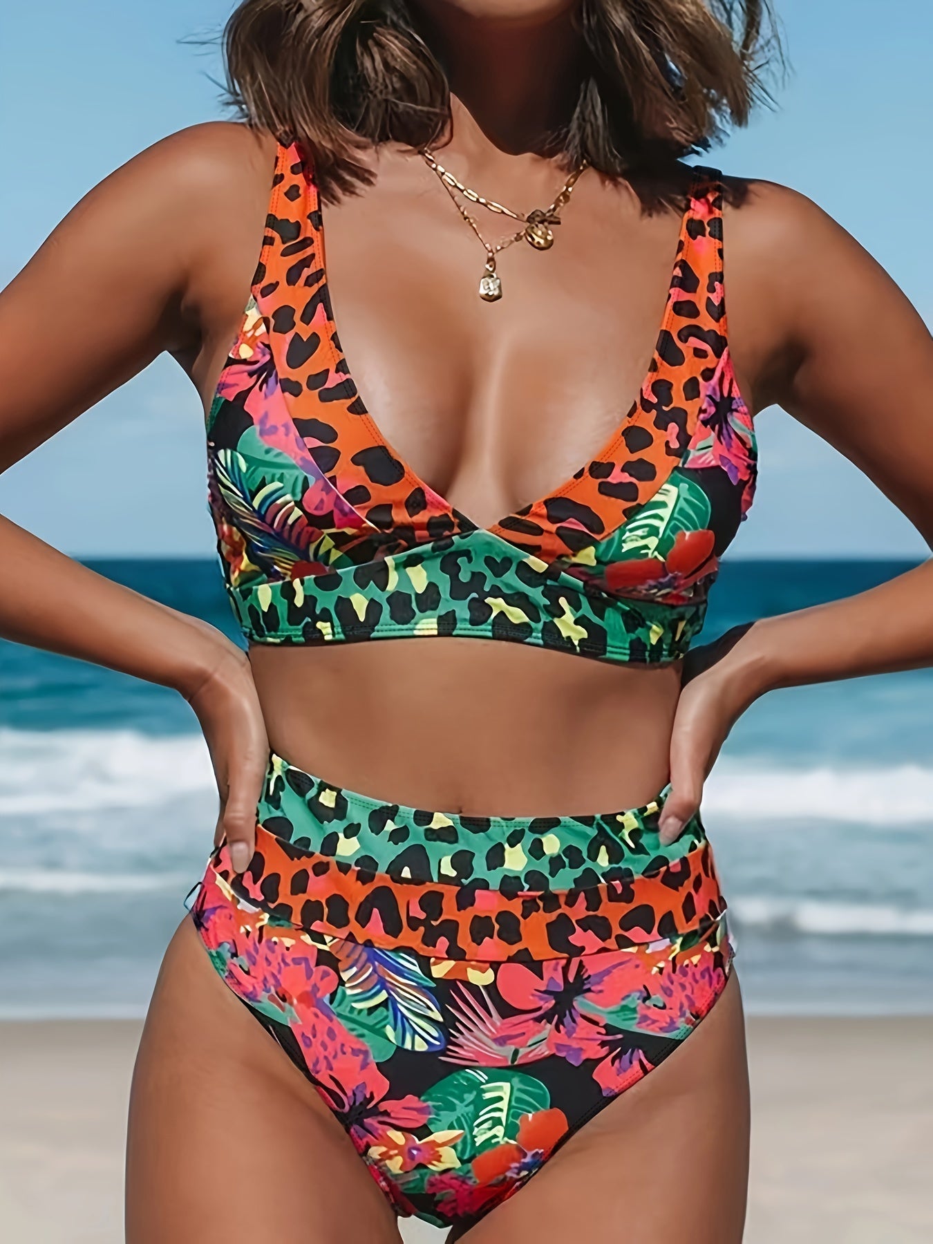 Set Bikini a Vita Alta Leopardo Tropicale – Elegante e Confortevole