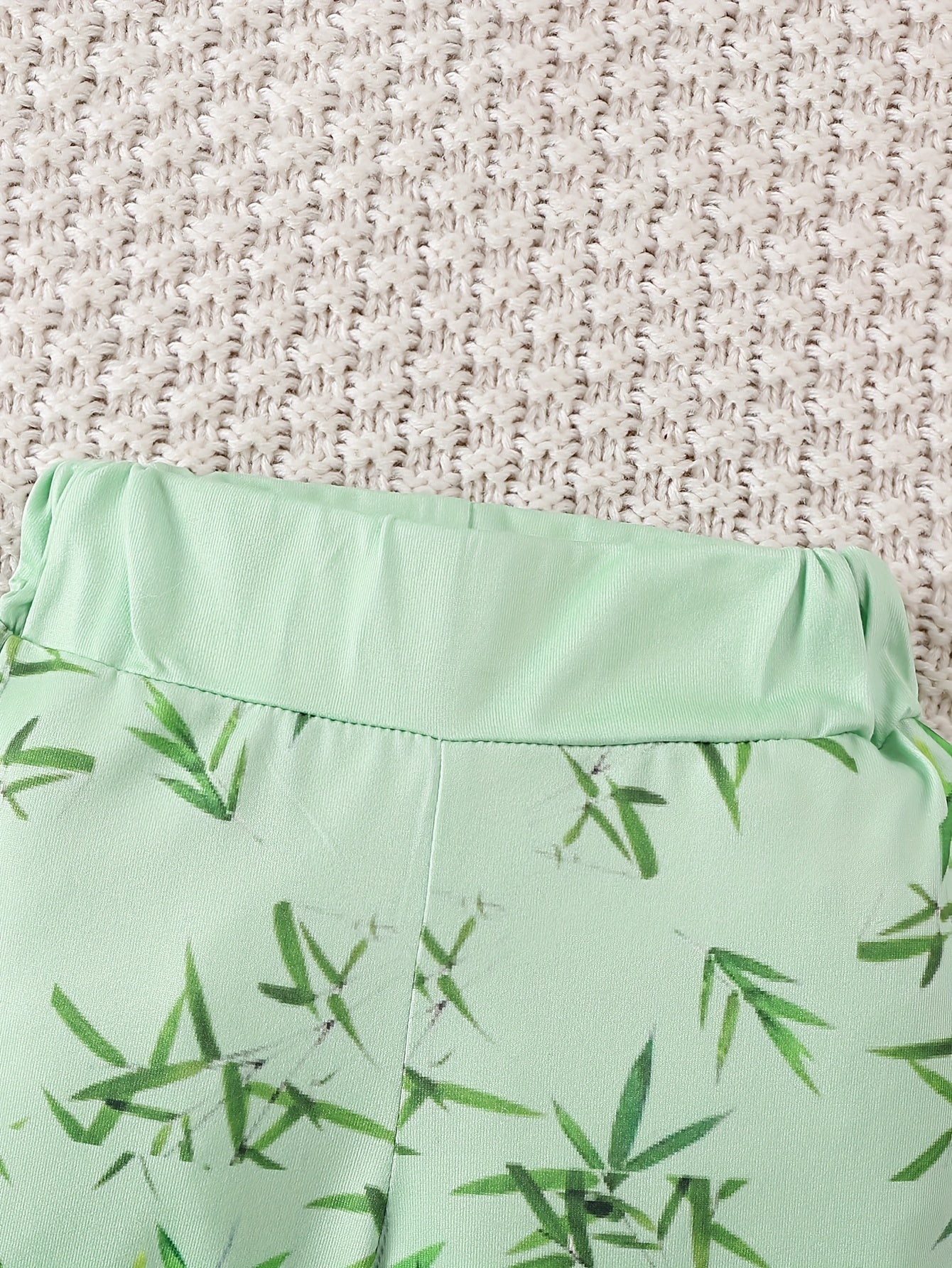 Set di Baby Panda Adorabili – Romper, Pantaloni e Cappello per Avventure all'Aperto