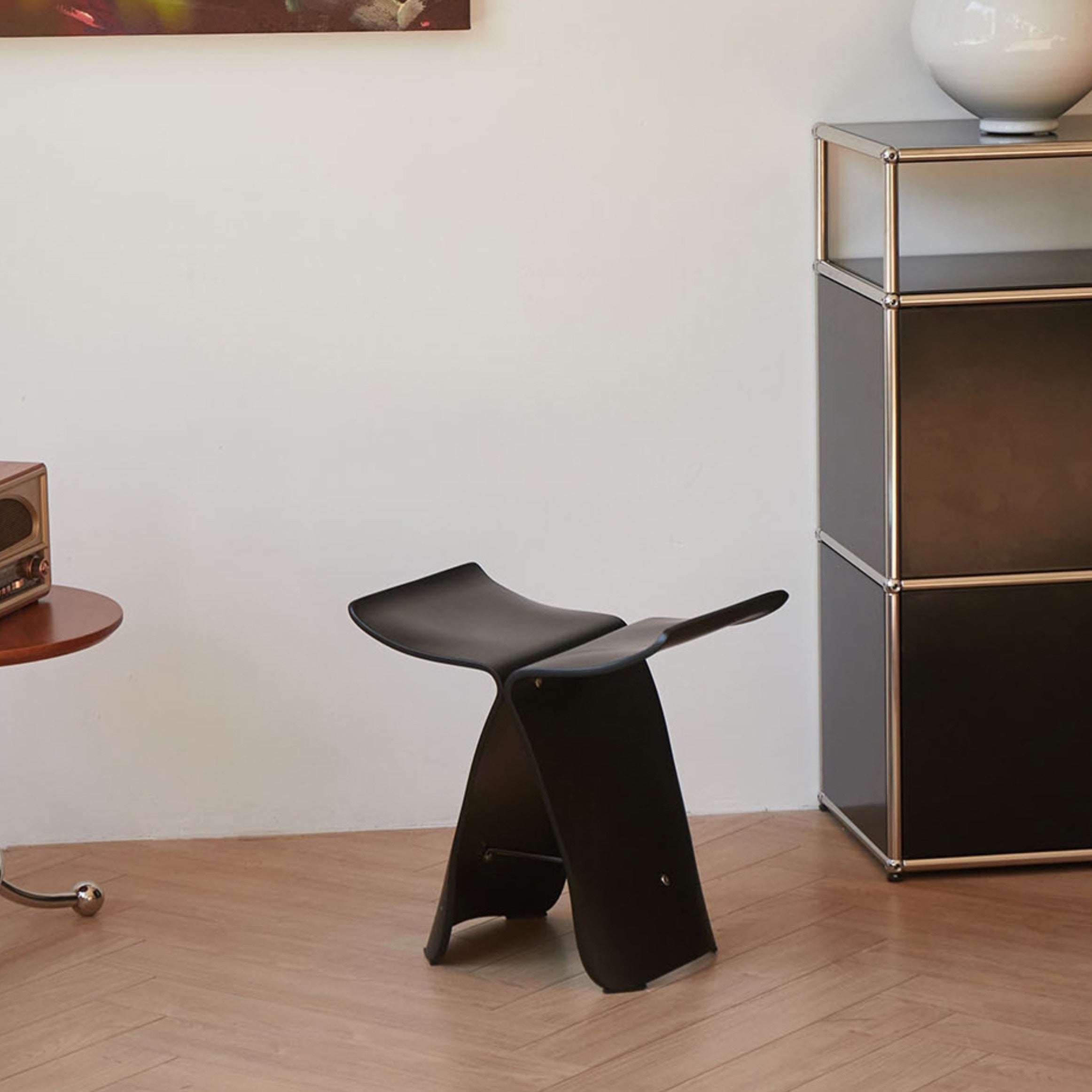 Elegante Puff a Farfalla – Design Senza Tempo per Soggiorno e Ingresso