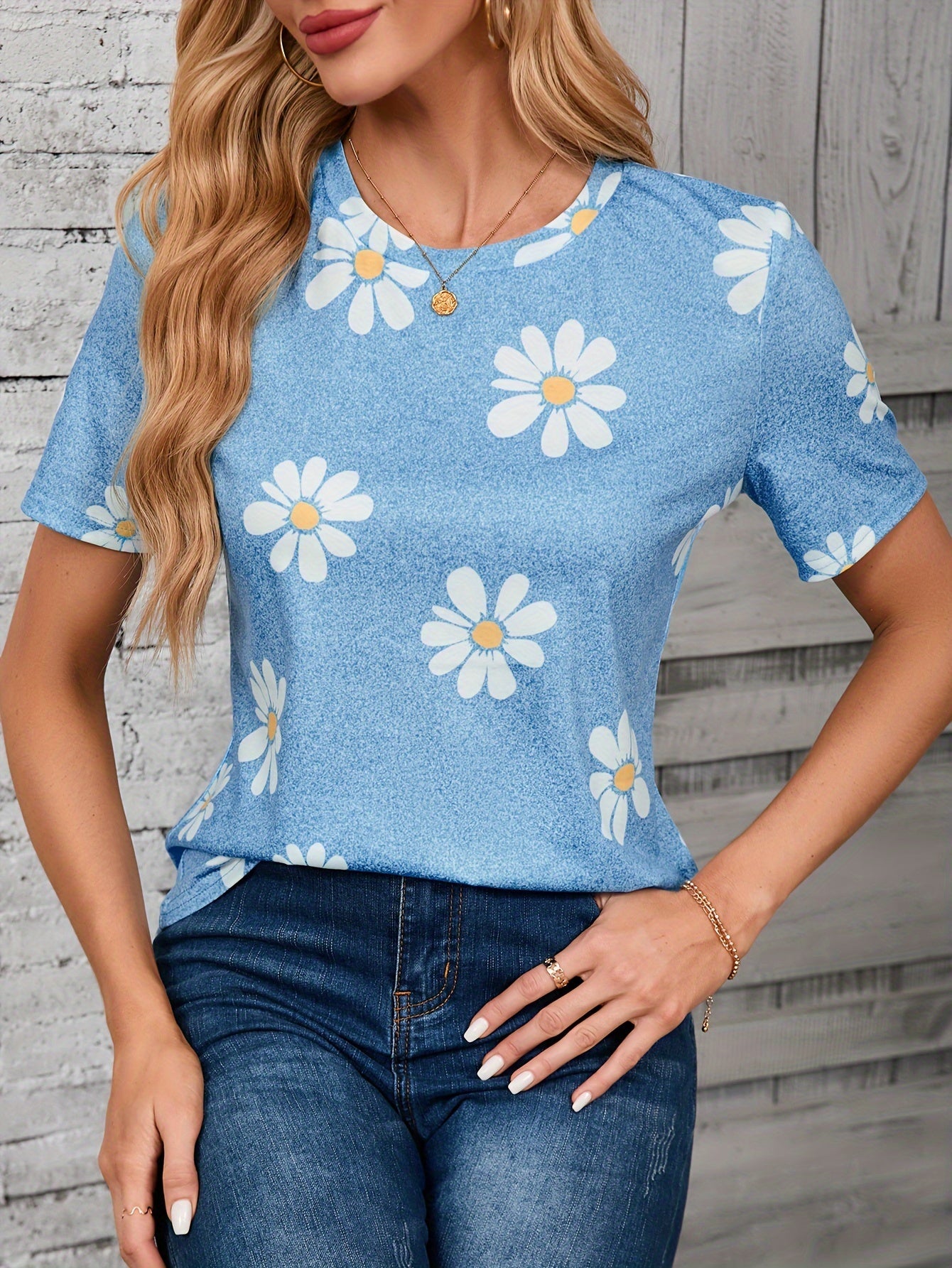 T-shirt Crewneck con Stampa di Margherite – Casual e Traspirante per Primavera e Estate