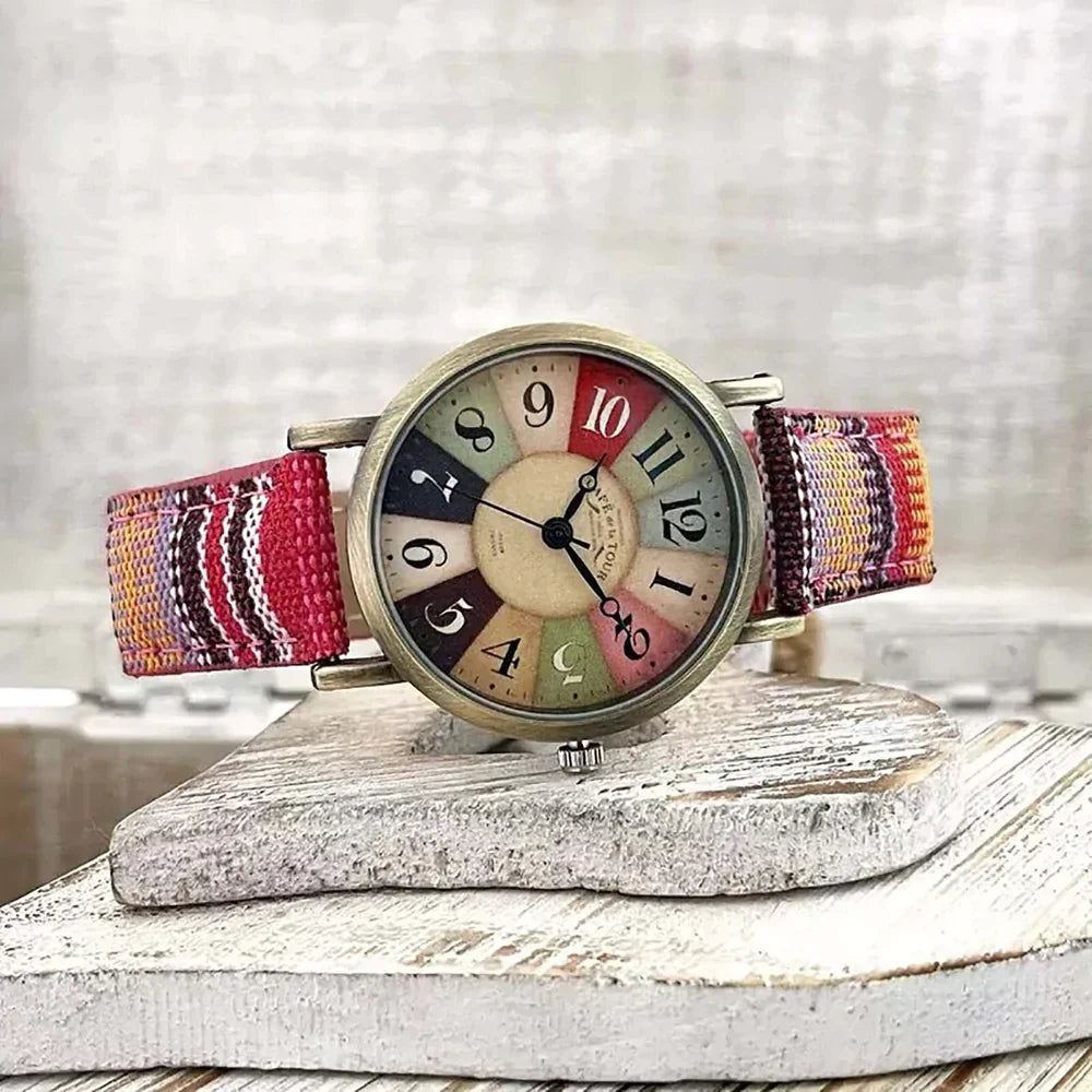 Orologio Retro Luna - Per uno Stile Colorato e Giocoso
