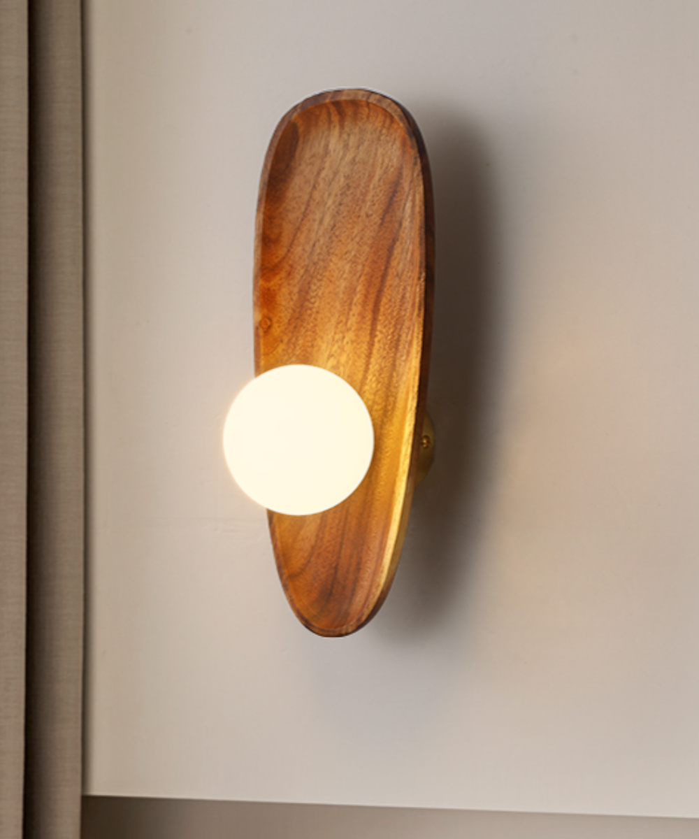 Lampada da parete minimalista - Legno e illuminazione d'atmosfera