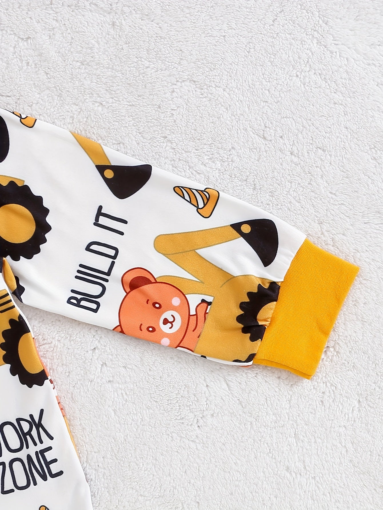 Outfit Avventura Baby Escavatore – Inclusi Body, Pantaloni e Beanie per Avventure all'Aperto